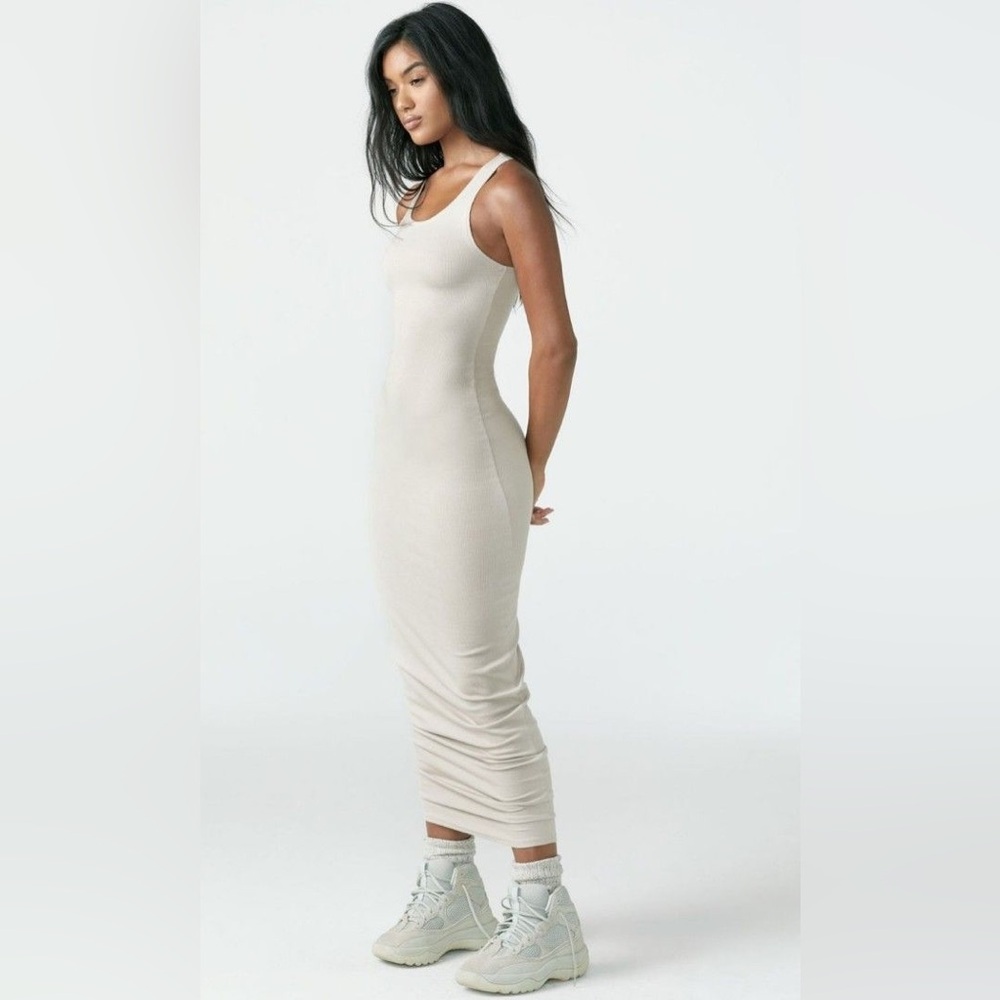 Joah Brown FlexRib
Bodycon Maxi Dress